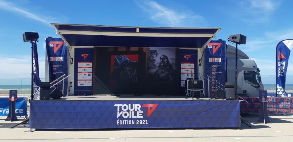 location car podium
